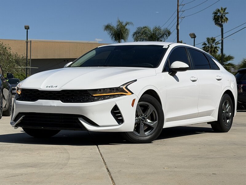 Used 2022 Kia K5 LXS FWD image 1