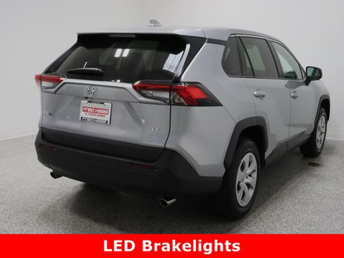 Used 2024 Toyota RAV4 LE image 7