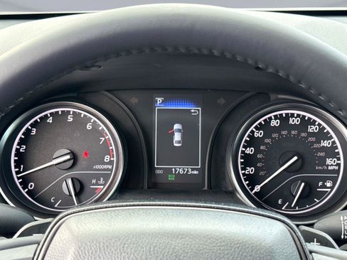 Used 2024 Toyota Camry SE FWD image 28