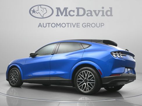 Used 2025 Ford Mustang Mach-E Premium RWD image 33