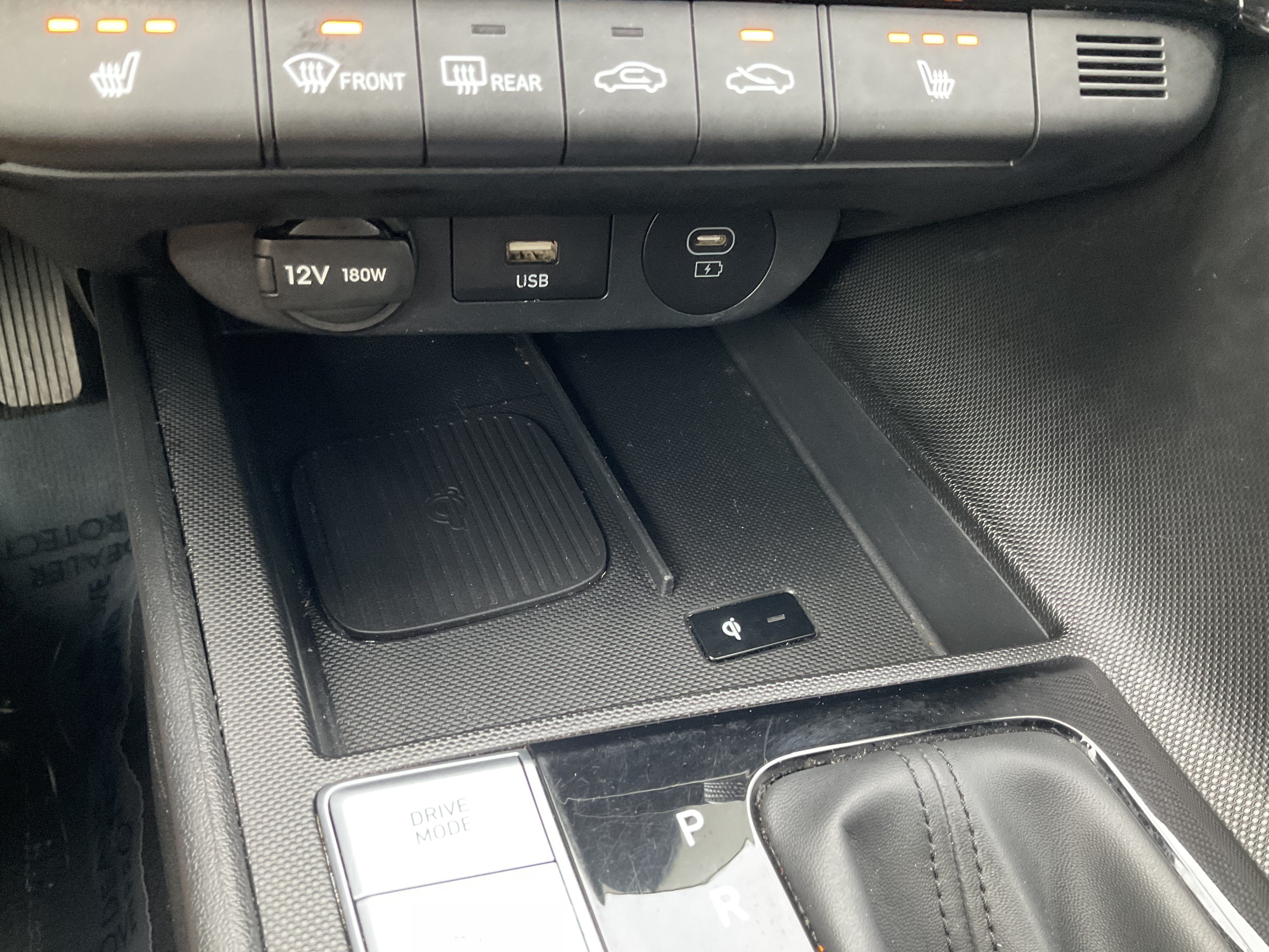 Used 2025 Hyundai Elantra SEL FWD image 17
