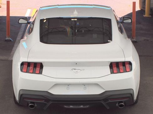 Used 2026 Ford Mustang Premium RWD image 5