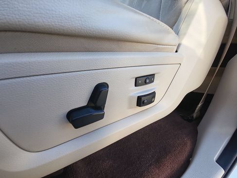 Used 2018 RAM 1500 Laramie w/ Convenience Group AWD/4WD image 14