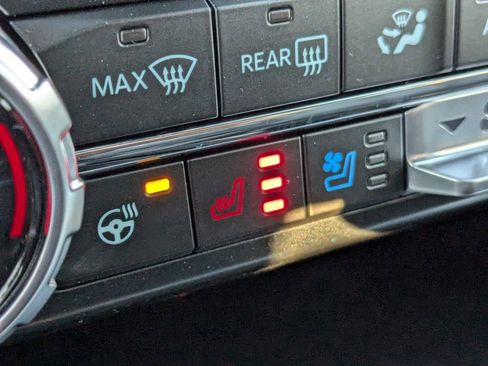 New 2025 Ford F150 Lariat w/ Equipment Group 502A High image 24