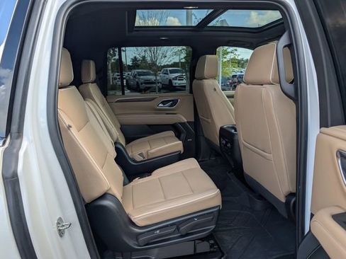 Used 2023 Chevrolet Suburban Premier w/ Texas Edition RWD image 13