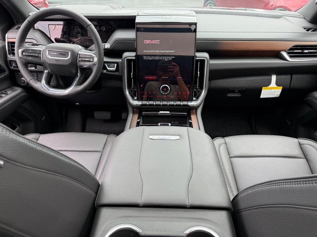 New 2026 GMC Yukon Denali w/ Sun & Power Step Package AWD/4WD image 7