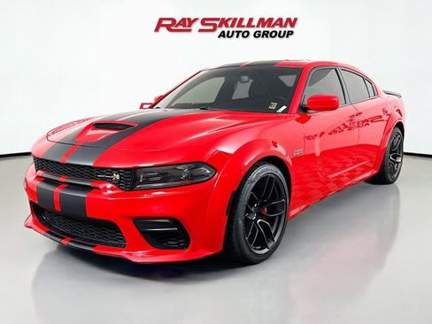 Used 2022 Dodge Charger Scat Pack RWD image 3