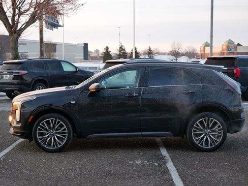 Used 2024 Cadillac XT4 Sport image 11