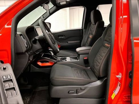 Used 2025 Nissan Frontier PRO-4X w/ Pro Convenience Package image 22
