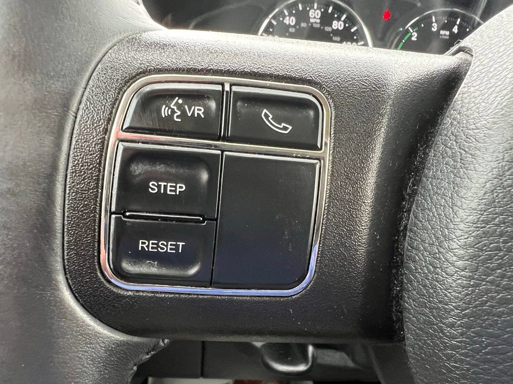 Used 2012 Jeep Liberty Sport AWD/4WD image 40