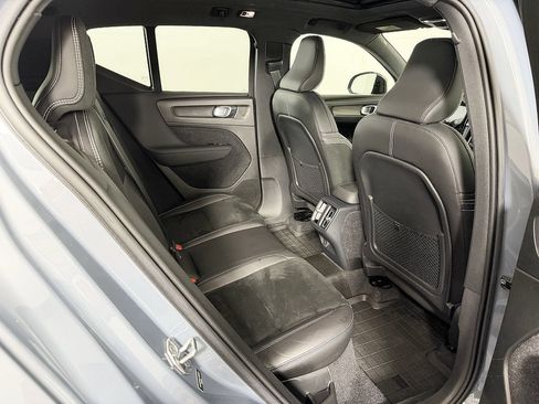 Used 2020 Volvo XC40 T5 R-Design w/ Protection Package Premier AWD/4WD image 45