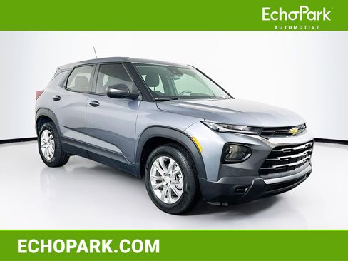 Used 2021 Chevrolet TrailBlazer LS image 1