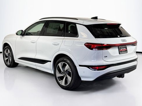 New 2025 Audi Q6 e-tron Premium Plus image 7