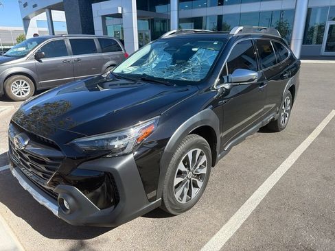 Certified 2023 Subaru Outback Touring AWD/4WD image 9