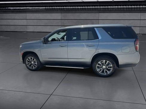 Used 2022 Chevrolet Tahoe LT w/ Luxury Package RWD image 5