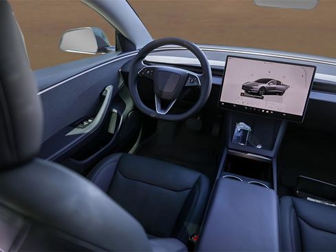 Used 2024 Tesla Model 3 Standard Range image 24