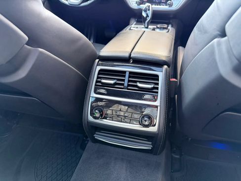 Used 2018 BMW 750i RWD image 20