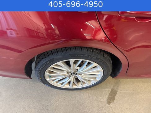 Used 2020 Toyota Camry XLE image 29