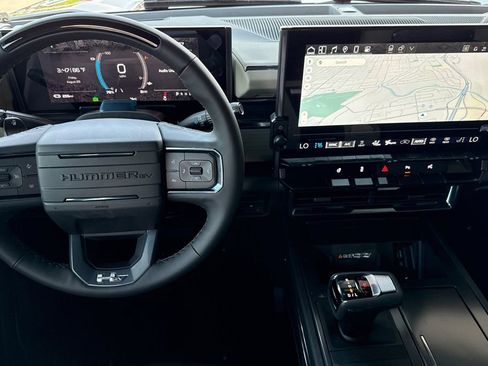 Used 2026 GMC Hummer EV 4x4 Crew Cab image 11