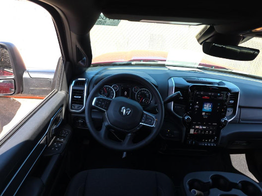 Used 2026 RAM 2500 Big Horn AWD/4WD image 3