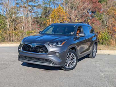 Used 2022 Toyota Highlander Platinum