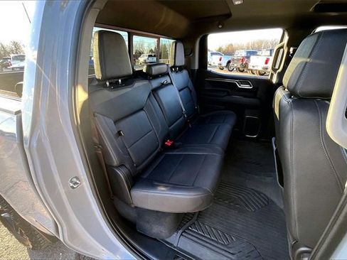 Used 2024 Chevrolet Silverado 1500 LT Trail Boss w/ Convenience Package II image 26