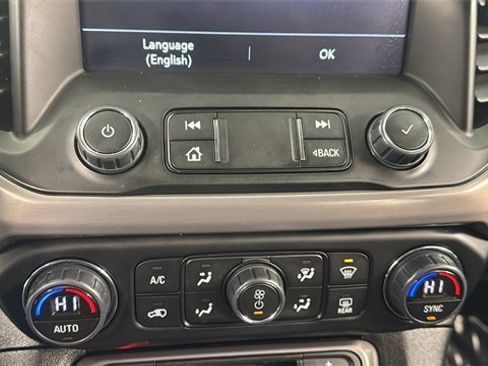 Used 2023 GMC Acadia AT4 image 29