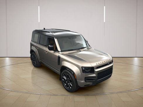 New 2026 Land Rover Defender 110 AWD/4WD image 37