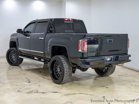 Used 2018 GMC Sierra 1500 Denali AWD/4WD image 10