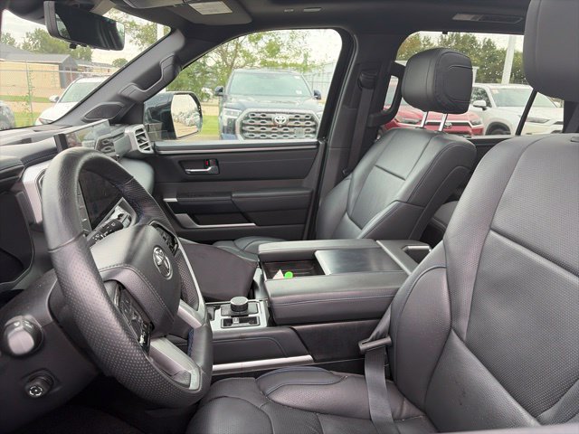 Used 2025 Toyota Sequoia Platinum AWD/4WD image 10