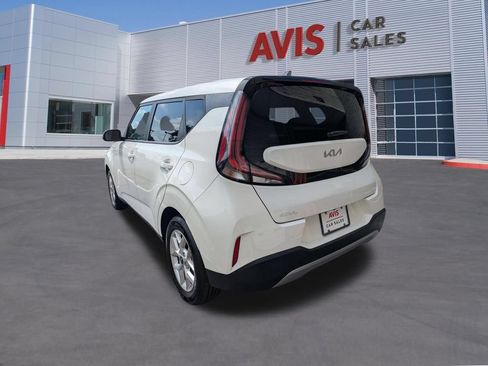 Used 2024 Kia Soul LX w/ Option Group 015 FWD image 9