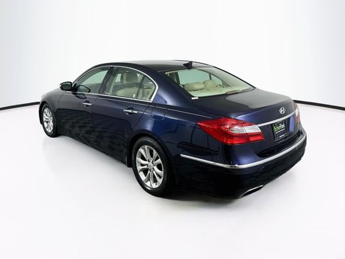 Used 2013 Hyundai Genesis 3.8 RWD image 5
