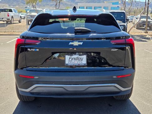 Used 2024 Chevrolet Blazer EV LT image 5