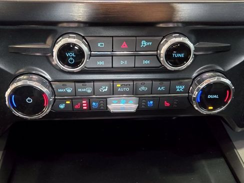 New 2026 Ford F250 Lariat w/ FX4 Off-Road Package AWD/4WD image 16