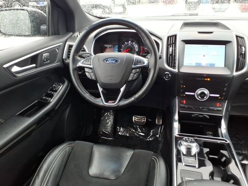 Used 2020 Ford Edge ST w/ Cold Weather Package image 10