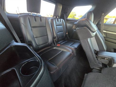 Used 2019 Ford Explorer Sport w/ Ford Safe & Smart Package AWD/4WD image 16