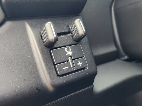 Used 2019 GMC Yukon SLT w/ Premium Edition RWD image 31