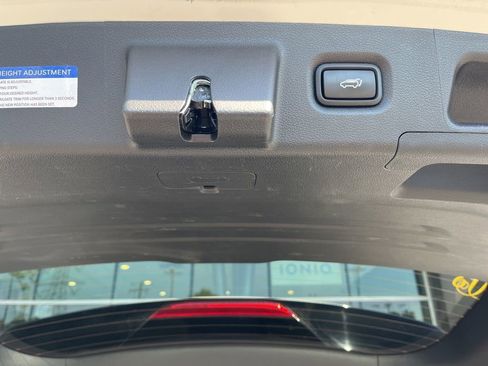 Certified 2023 Hyundai Santa Fe SEL AWD/4WD image 34