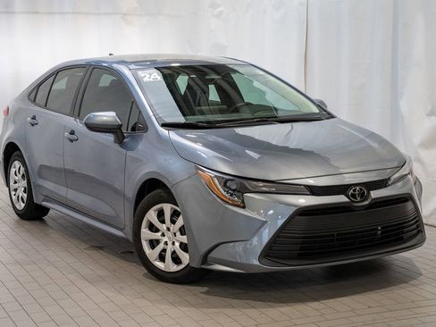 Certified 2024 Toyota Corolla LE image 1