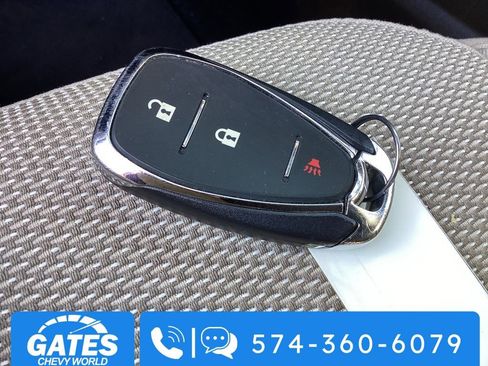 Used 2023 Chevrolet Traverse LS image 27