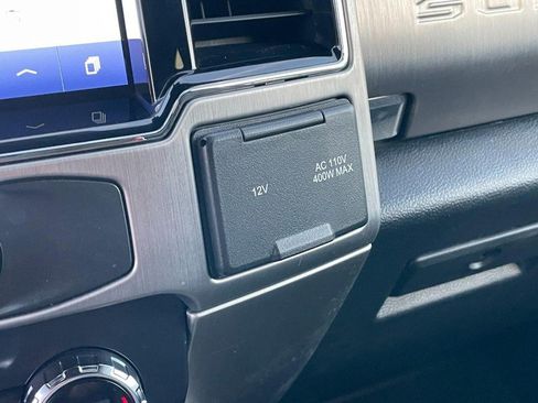 Used 2022 Ford F350 Platinum image 39