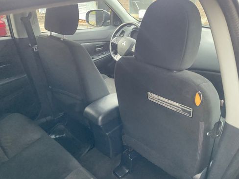 Used 2016 Mitsubishi Outlander Sport SE image 32