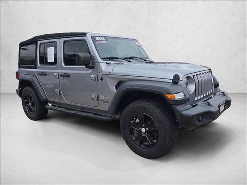 Used 2020 Jeep Wrangler Unlimited Sport S AWD/4WD image 3