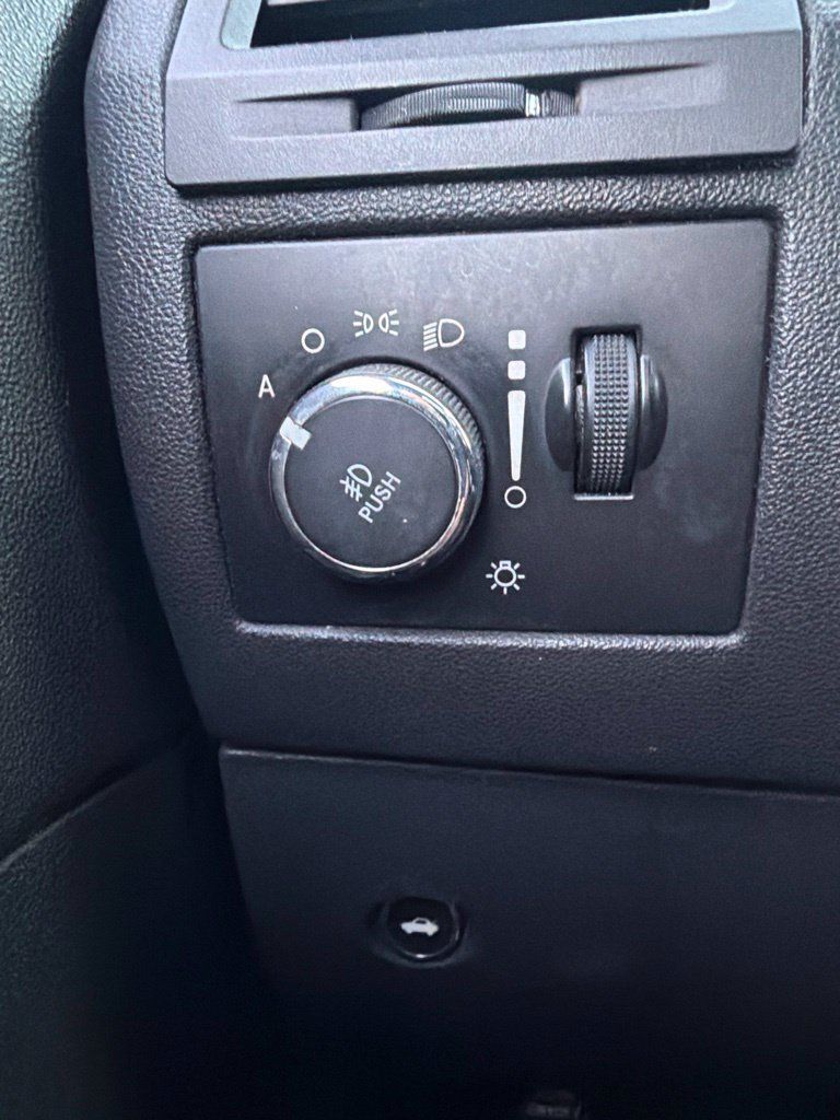 Used 2014 Dodge Challenger R/T Plus RWD image 16