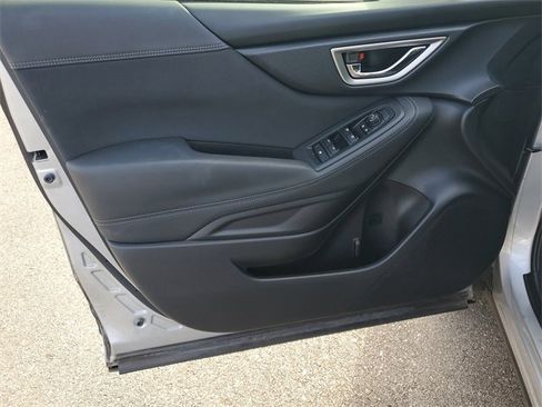 Used 2022 Subaru Forester Premium image 8