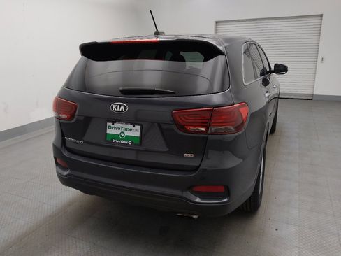 Used 2019 Kia Sorento FWD image 7