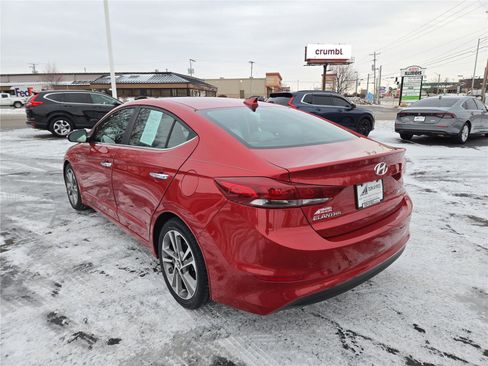 Used 2017 Hyundai Elantra Limited image 27