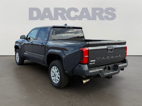 Used 2026 Toyota Tacoma SR5 AWD/4WD image 5