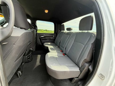 Used 2024 RAM 2500 Big Horn AWD/4WD image 19