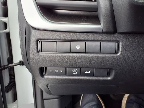 Used 2026 Nissan Rogue SV w/ Cold Weather Package FWD image 16